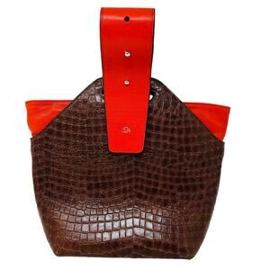 324 New York Anni-Croc Convertible Bucket Bag Strap and Buckle Crocodile Leather